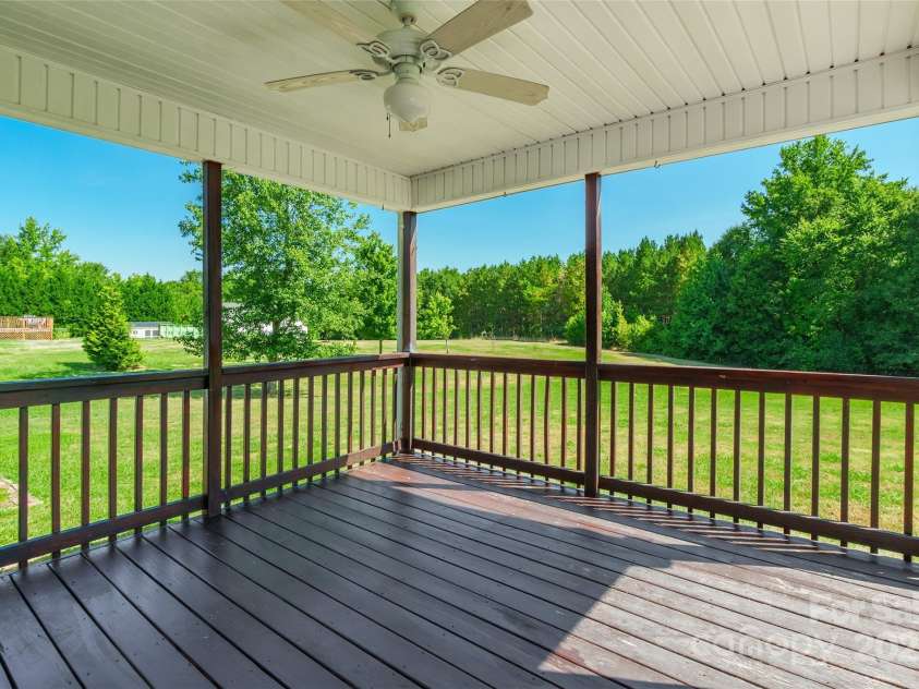 3050 Mccall Meadows Drive, Rock Hill, SC 29730.  MLS# CAR4287366, YatesRealty ID 30041. 