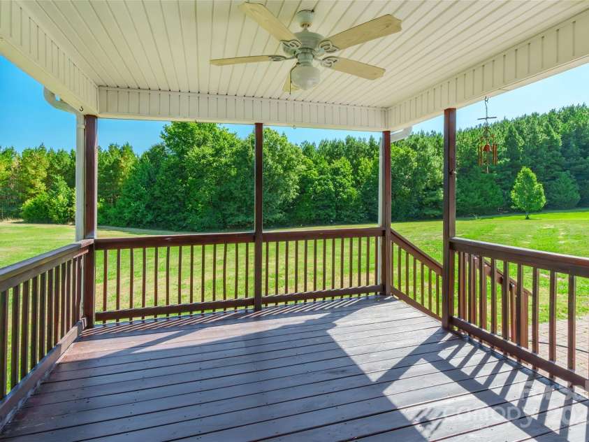 3050 Mccall Meadows Drive, Rock Hill, SC 29730.  MLS# CAR4287366, YatesRealty ID 30041. 