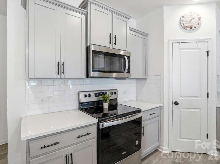 12005 Basking Drive, Charlotte, NC 28214.  MLS# CAR4384590, YatesRealty ID 30042. 