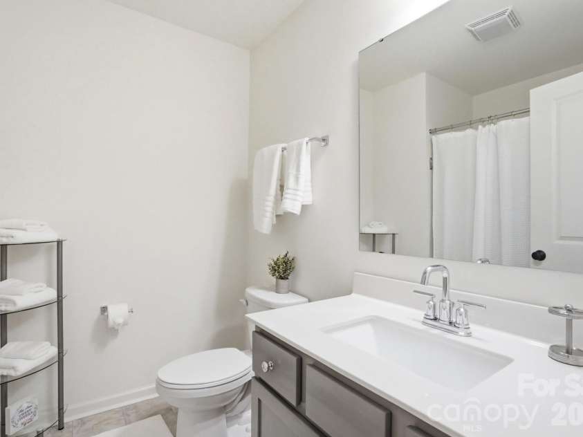 12005 Basking Drive, Charlotte, NC 28214.  MLS# CAR4384590, YatesRealty ID 30042. 
