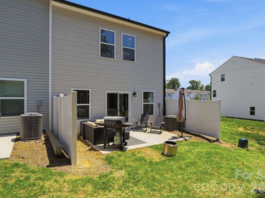12005 Basking Drive, Charlotte, NC 28214.  MLS# CAR4384590, YatesRealty ID 30042. 