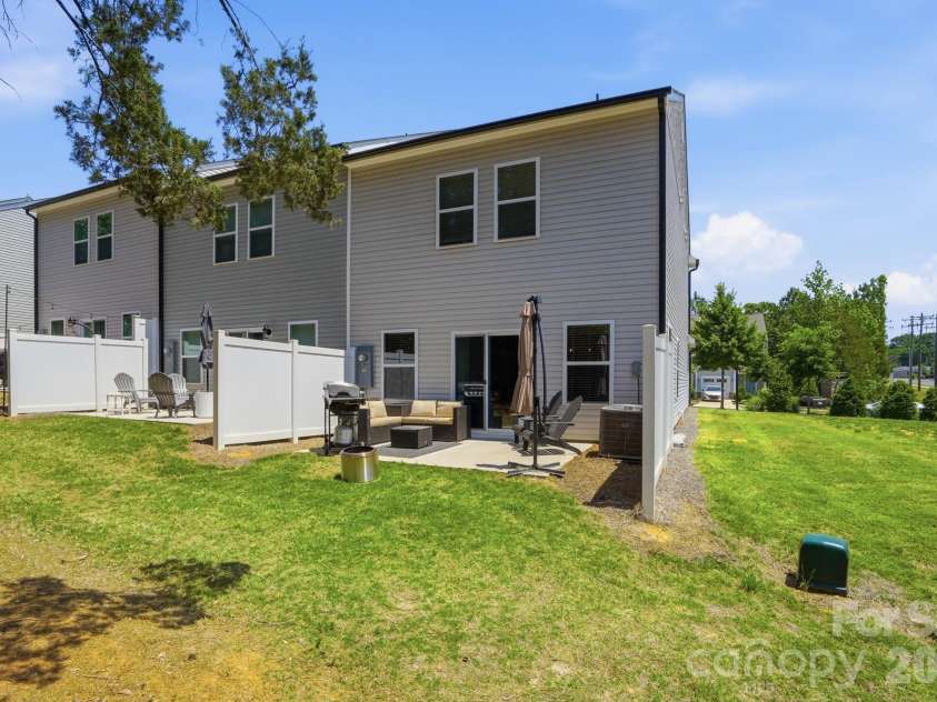 12005 Basking Drive, Charlotte, NC 28214.  MLS# CAR4384590, YatesRealty ID 30042. 