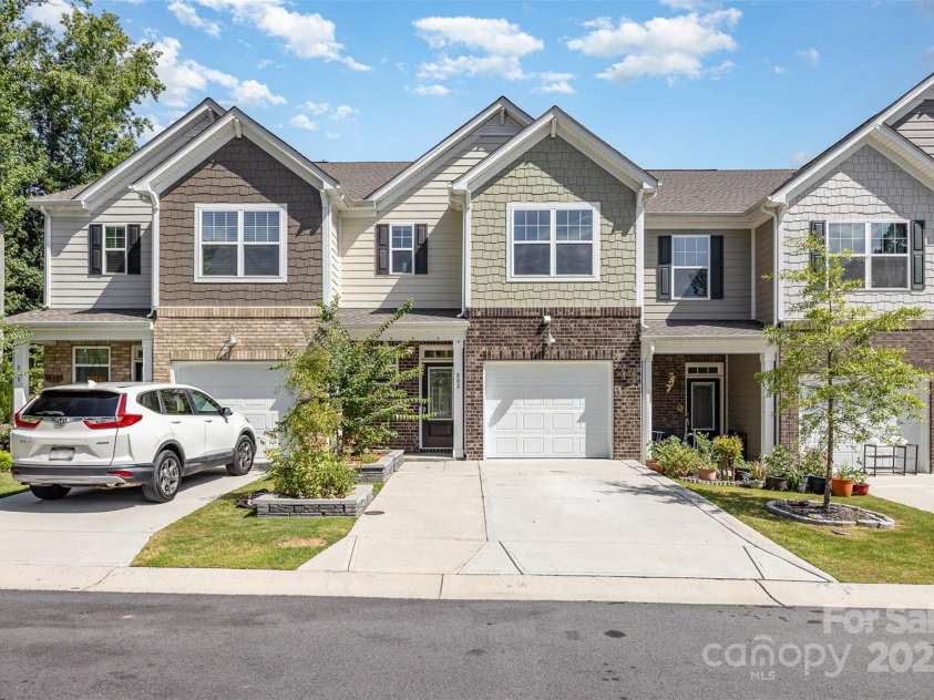 808 Gable Oak Lane, Fort Mill, SC 29708.  MLS# CAR4281348, YatesRealty ID 30042. 
