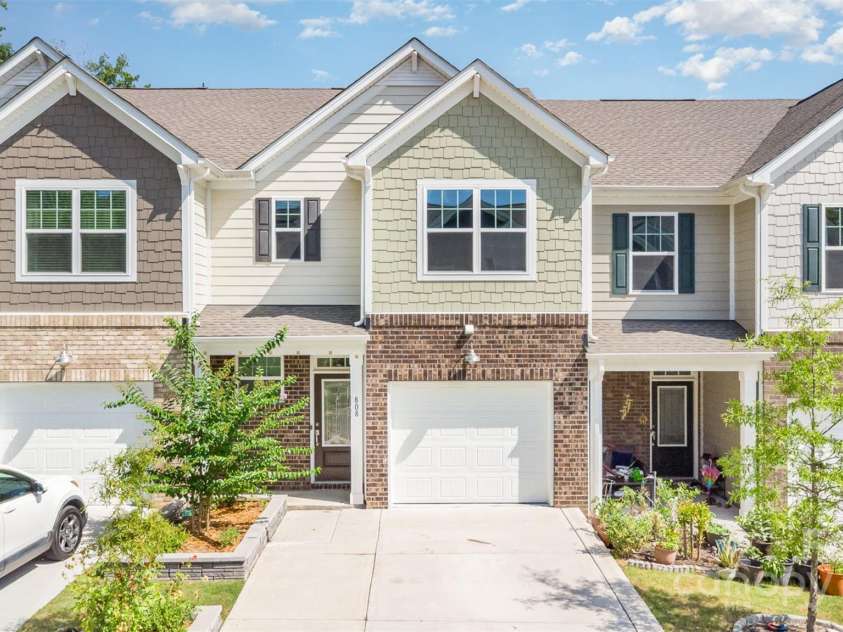 808 Gable Oak Lane, Fort Mill, SC 29708.  MLS# CAR4281348, YatesRealty ID 30042. 