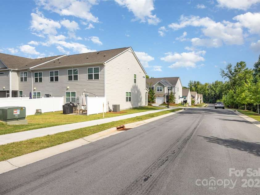 808 Gable Oak Lane, Fort Mill, SC 29708.  MLS# CAR4281348, YatesRealty ID 30042. 