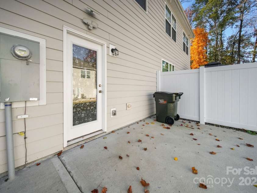 808 Gable Oak Lane, Fort Mill, SC 29708.  MLS# CAR4327510, YatesRealty ID 30042. 