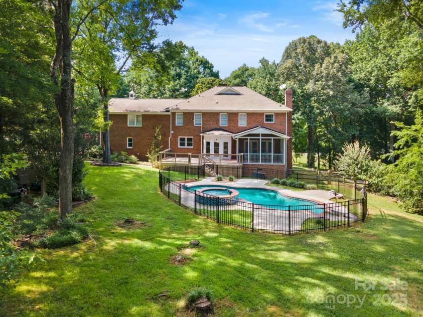 1134 Willow Oaks Trail, Matthews, NC 28104.  MLS# CAR4273876, YatesRealty ID 30043. 