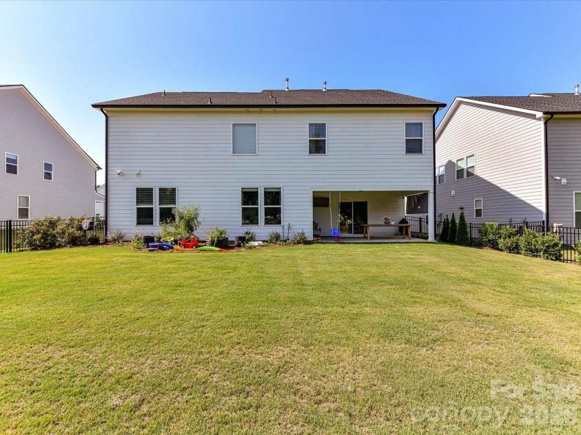 4230 Tournette Drive, Fort Mill, SC 29707.  MLS# CAR4386424, YatesRealty ID 30043. 