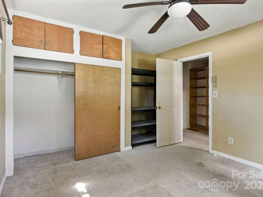 324 Whispering Hills Drive, Hendersonville, NC 28792.  MLS# CAR4270549, YatesRealty ID 30044. 