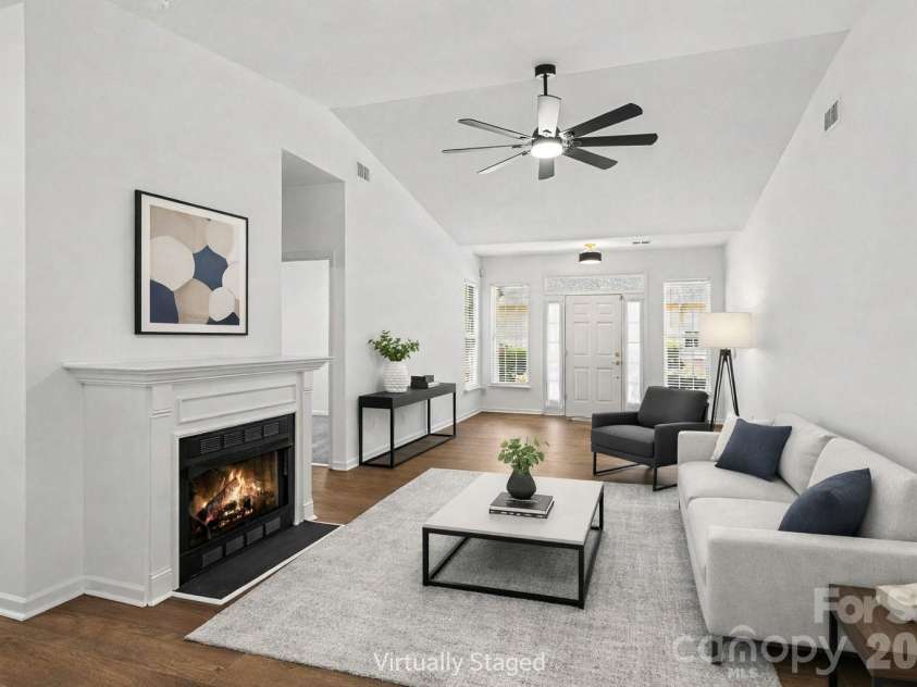 9330 Duckhorn Drive, Charlotte, NC 28277.  MLS# CAR4380843, YatesRealty ID 30044. 