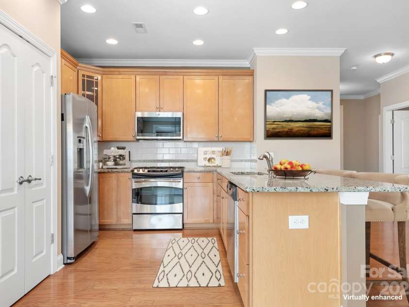 18119 Coulter Parkway, Cornelius, NC 28031.  MLS# CAR4309446, YatesRealty ID 30045. Kitchen virtually staged