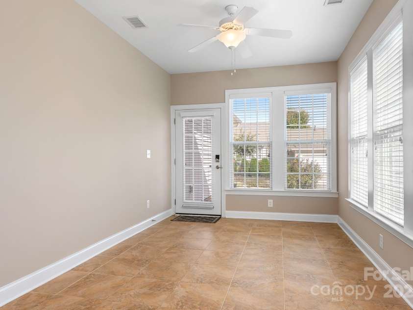 18119 Coulter Parkway, Cornelius, NC 28031.  MLS# CAR4309446, YatesRealty ID 30045. Sunroom