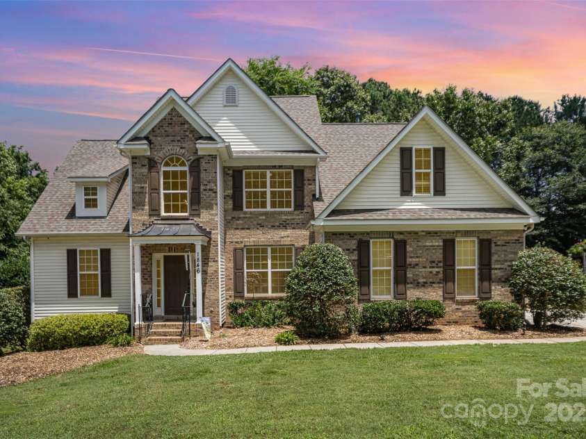 1846 Sam Smith Road, Fort Mill, SC 29708.  MLS# CAR4269840, YatesRealty ID 30046. 