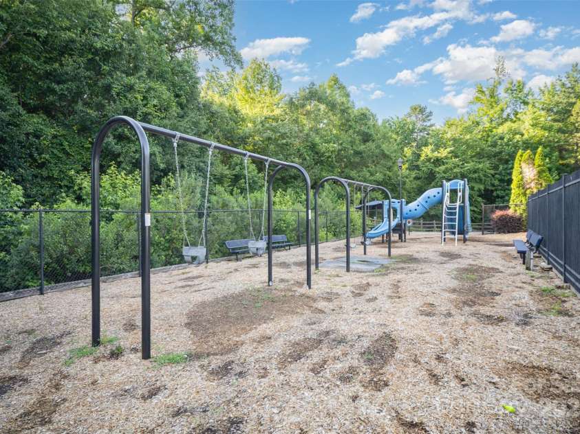 1846 Sam Smith Road, Fort Mill, SC 29708.  MLS# CAR4269840, YatesRealty ID 30046. 