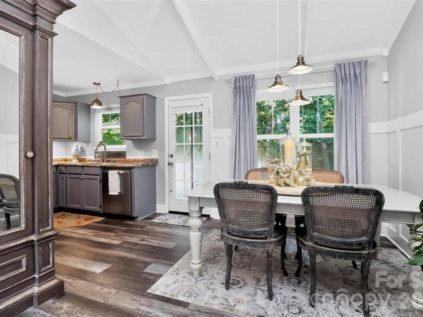 216 Hillside Avenue, Concord, NC 28025.  MLS# CAR4389070, YatesRealty ID 30046. 