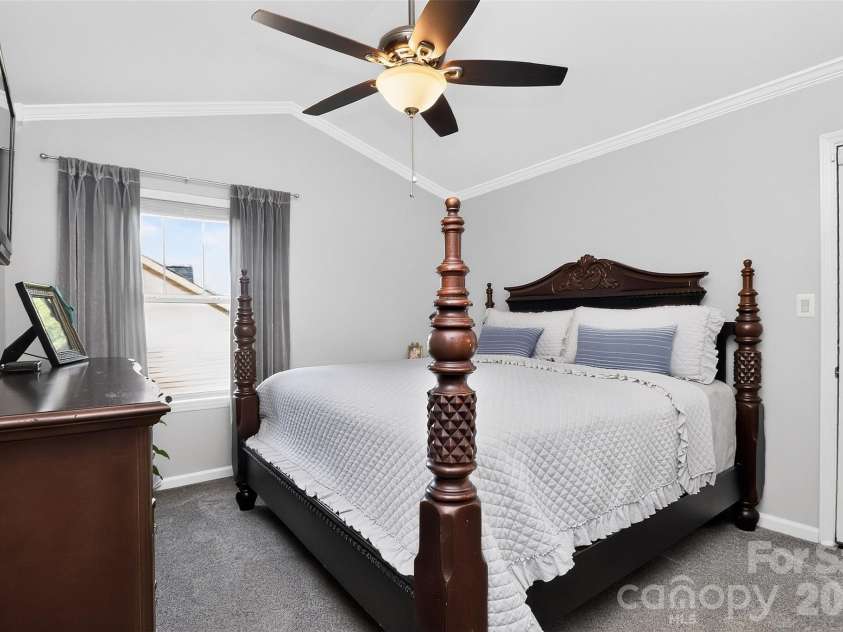 216 Hillside Avenue, Concord, NC 28025.  MLS# CAR4389070, YatesRealty ID 30046. 