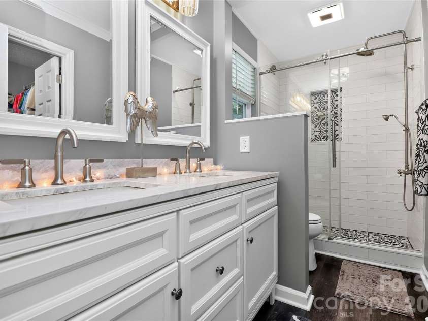 216 Hillside Avenue, Concord, NC 28025.  MLS# CAR4389070, YatesRealty ID 30046. 