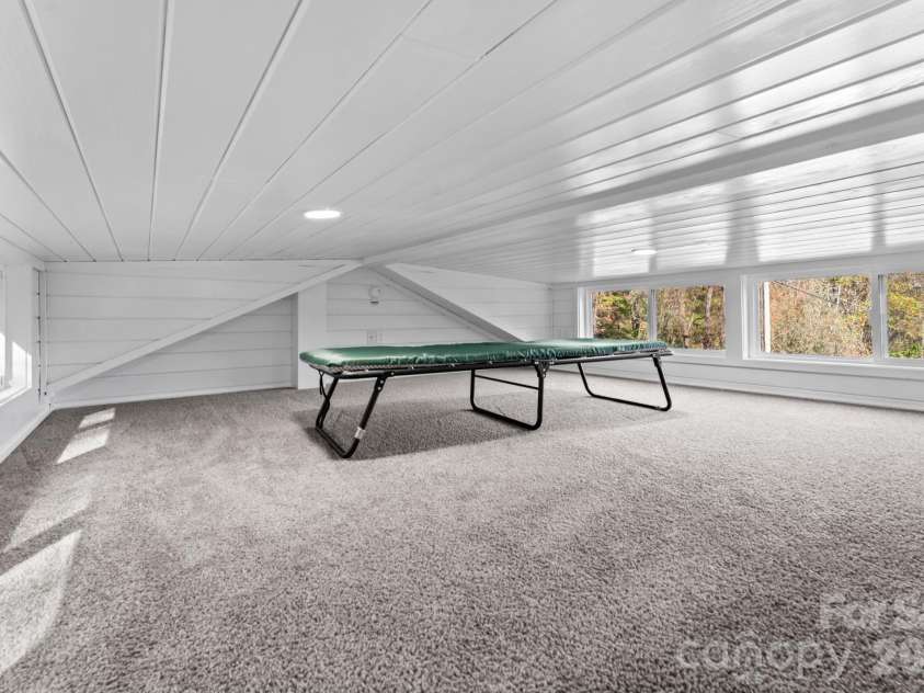619 Kitchens Branch Road, Sylva, NC 28779.  MLS# CAR4386073, YatesRealty ID 30047. Loft area
