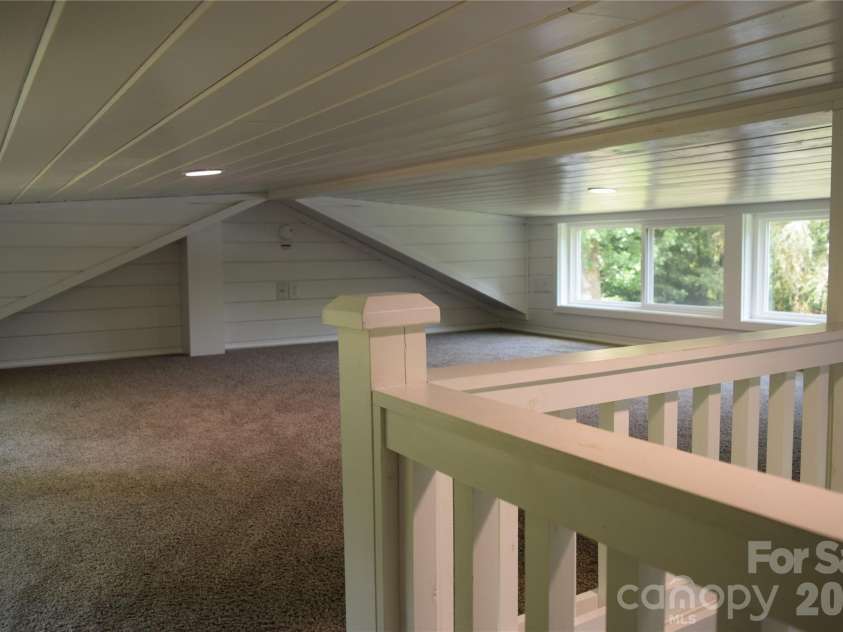 619 Kitchens Branch Road, Sylva, NC 28779.  MLS# CAR4386073, YatesRealty ID 30047. Loft area