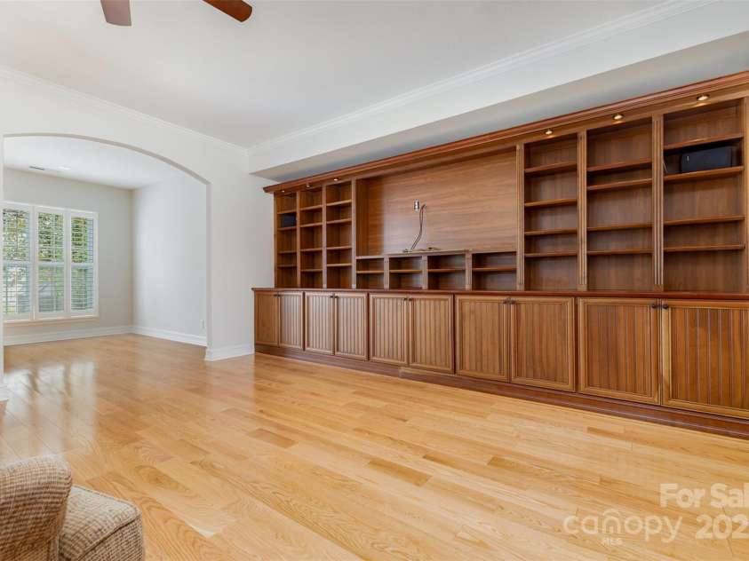 7063 Shenandoah Drive, Fort Mill, SC 29707.  MLS# CAR4278776, YatesRealty ID 30047. Custom cabinetry in Family Room