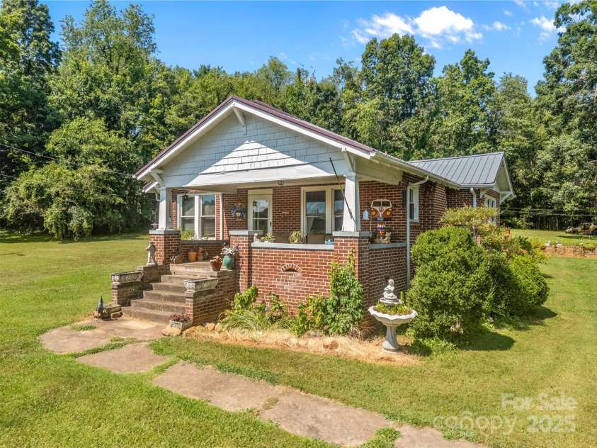 2401 NC 181 Highway, Morganton, NC 28655.  MLS# CAR4279077, YatesRealty ID 30049. 