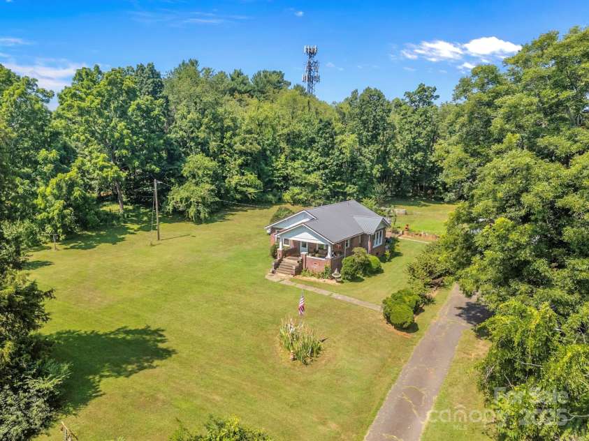 2401 NC 181 Highway, Morganton, NC 28655.  MLS# CAR4279077, YatesRealty ID 30049. 