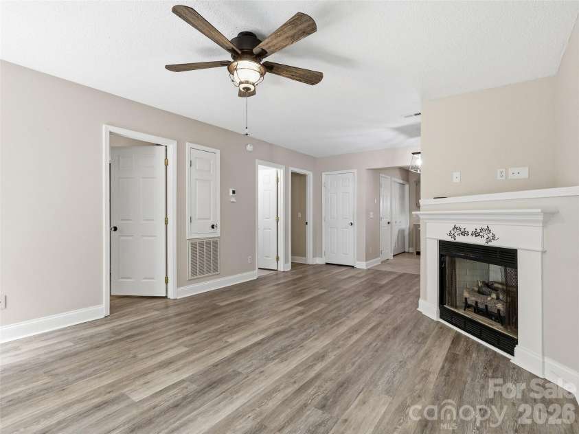 42 Queen Road, Candler, NC 28715.  MLS# CAR4389737, YatesRealty ID 30049. 