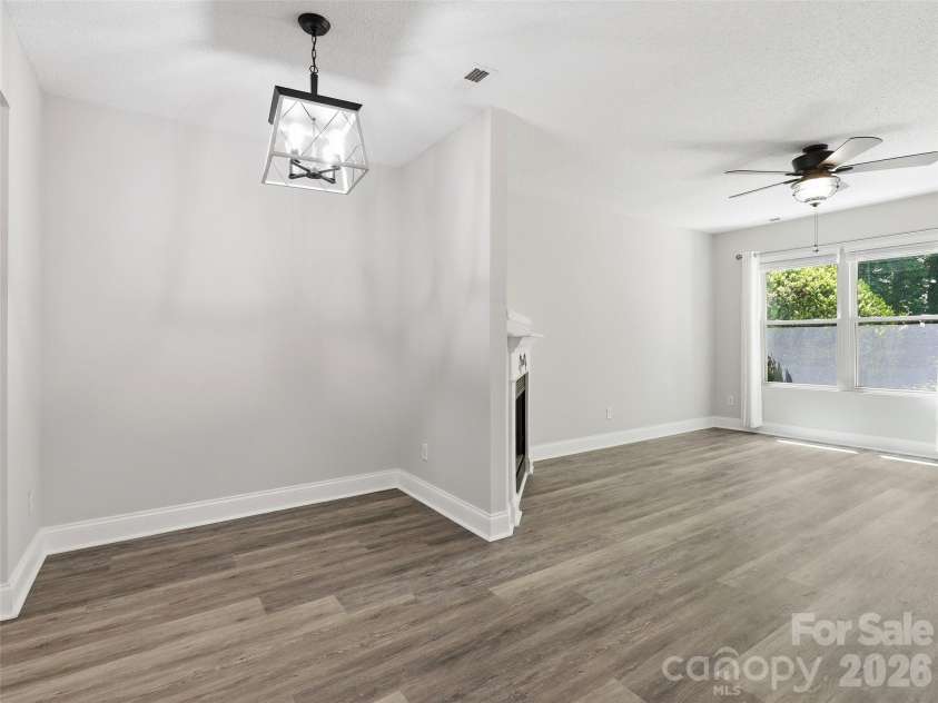 42 Queen Road, Candler, NC 28715.  MLS# CAR4389737, YatesRealty ID 30049. 