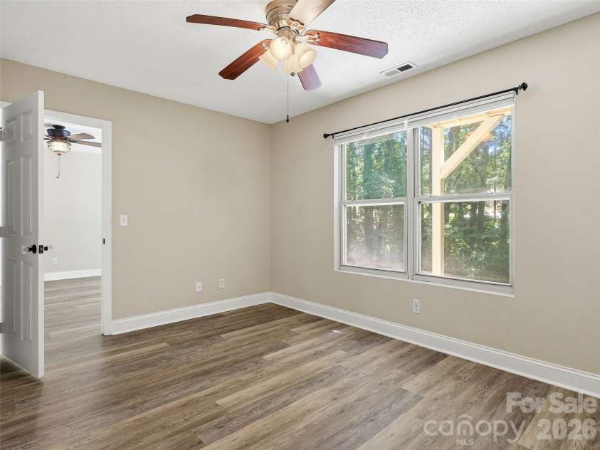 42 Queen Road, Candler, NC 28715.  MLS# CAR4389737, YatesRealty ID 30049. 
