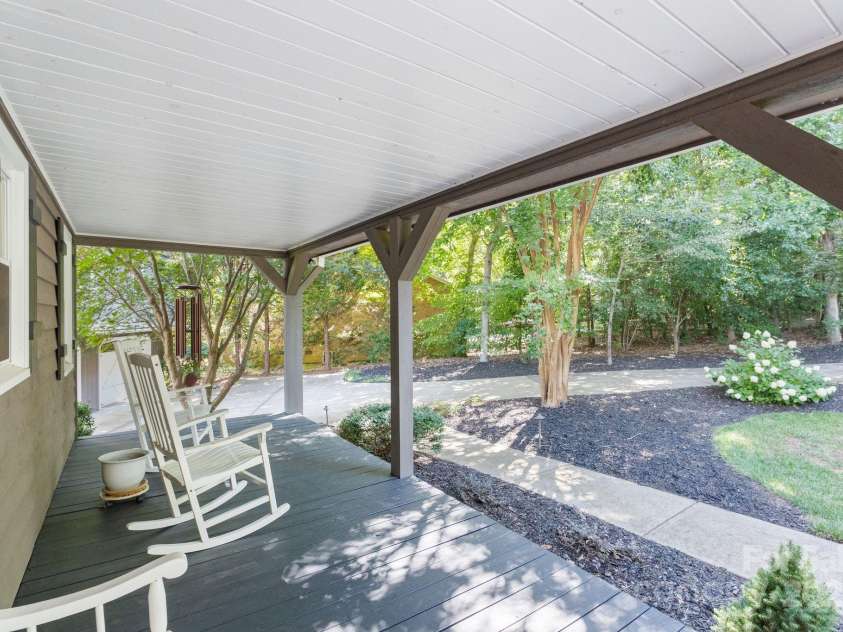 8855 Dog Leg Road, Sherrills Ford, NC 28673.  MLS# CAR4282298, YatesRealty ID 30050. 