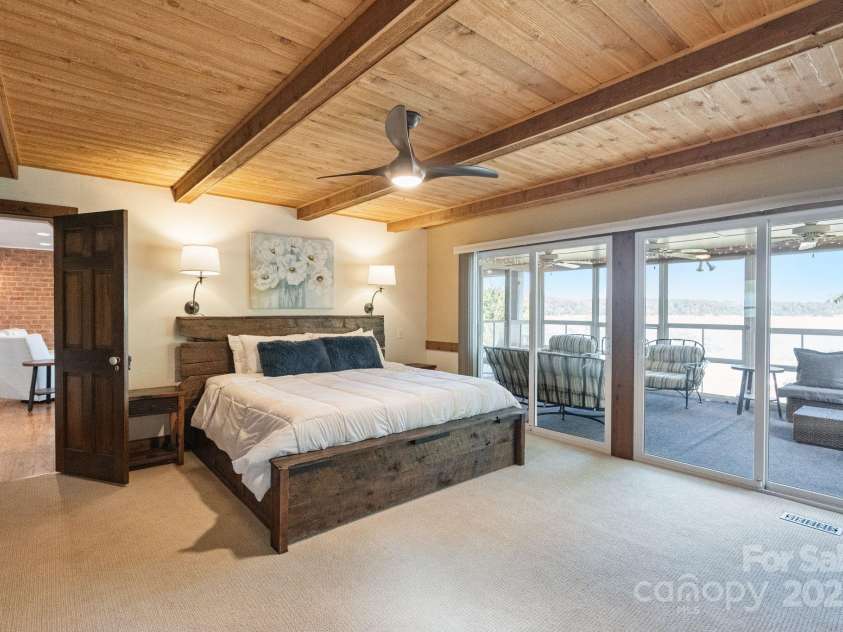 8855 Dog Leg Road, Sherrills Ford, NC 28673.  MLS# CAR4282298, YatesRealty ID 30050. 