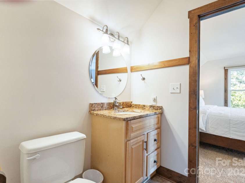 8855 Dog Leg Road, Sherrills Ford, NC 28673.  MLS# CAR4282298, YatesRealty ID 30050. 