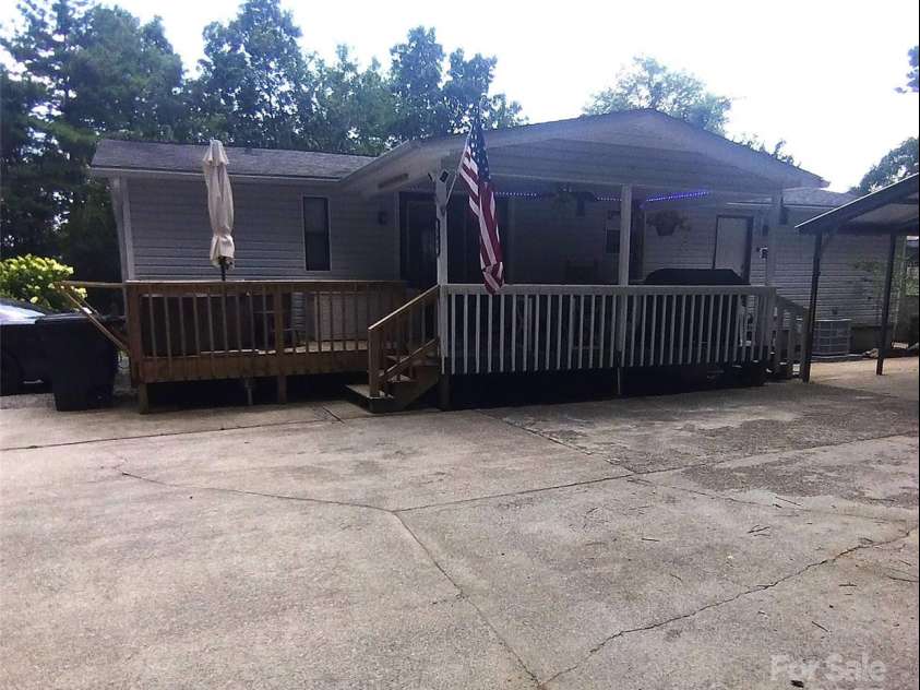 101 Branch Breeze Lane, Zirconia, NC 28790.  MLS# CAR4280236, YatesRealty ID 30051. 