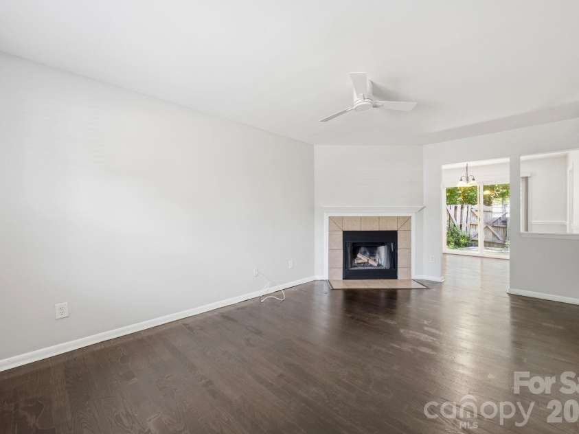 3132 Heathstead Place, Charlotte, NC 28210.  MLS# CAR4389913, YatesRealty ID 30051. 