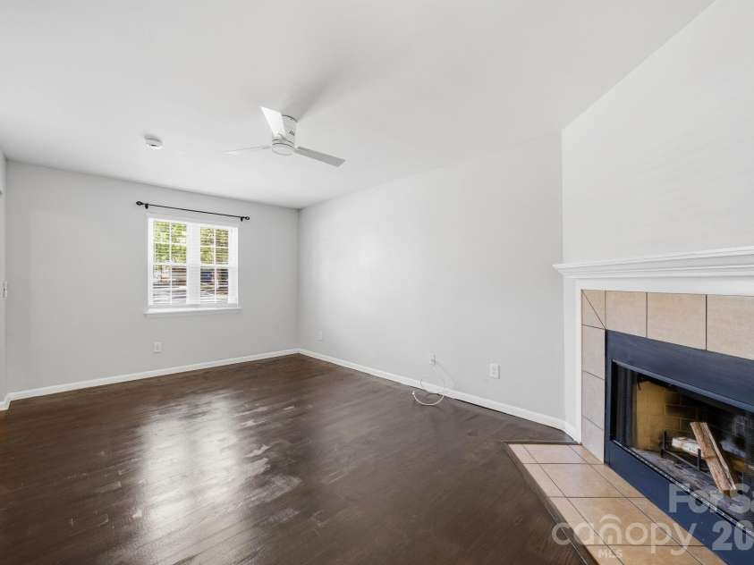 3132 Heathstead Place, Charlotte, NC 28210.  MLS# CAR4389913, YatesRealty ID 30051. 