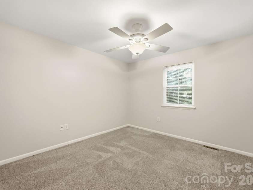 3132 Heathstead Place, Charlotte, NC 28210.  MLS# CAR4389913, YatesRealty ID 30051. 