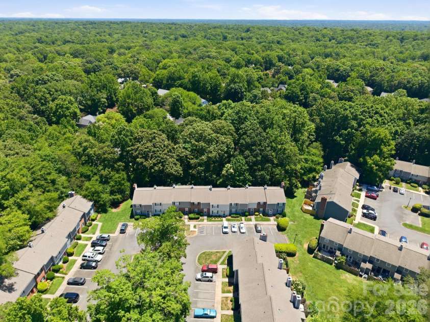 3132 Heathstead Place, Charlotte, NC 28210.  MLS# CAR4389913, YatesRealty ID 30051. 