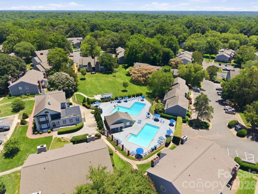 3132 Heathstead Place, Charlotte, NC 28210.  MLS# CAR4389913, YatesRealty ID 30051. 