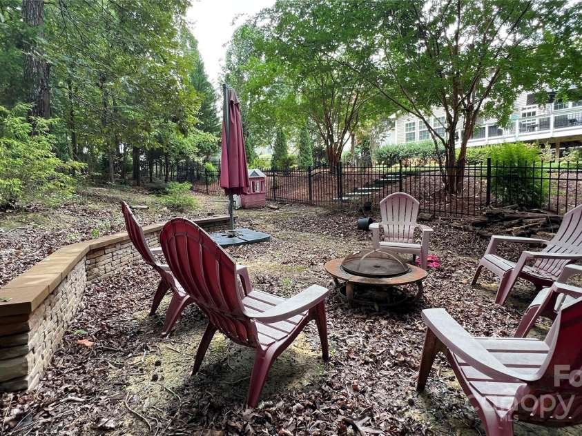 2413 Merryvale Way, Waxhaw, NC 28173.  MLS# CAR4284768, YatesRealty ID 30052. 