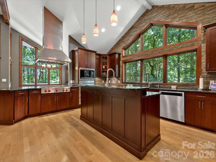 17928 Pages Pond Court, Davidson, NC 28036.  MLS# CAR4391042, YatesRealty ID 30053. 