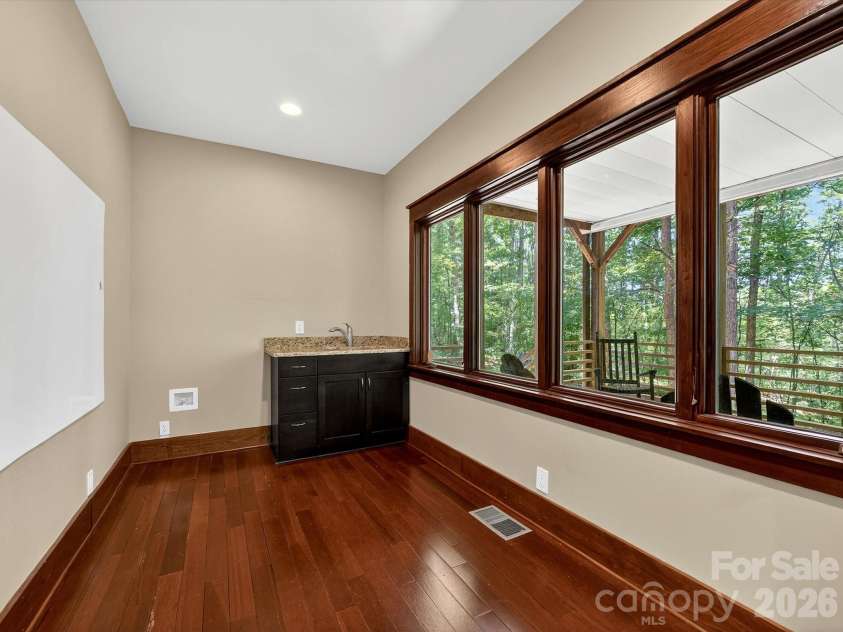 17928 Pages Pond Court, Davidson, NC 28036.  MLS# CAR4391042, YatesRealty ID 30053. 