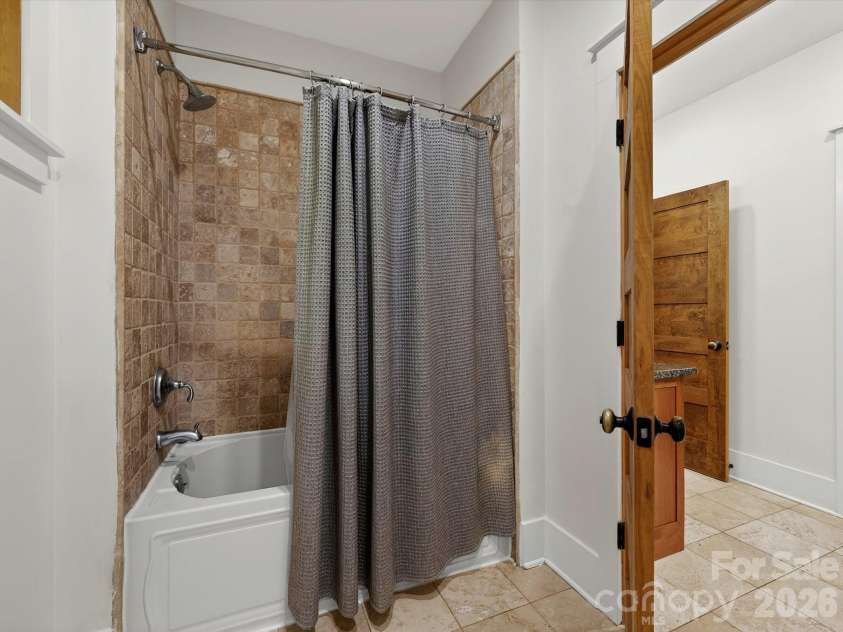 17928 Pages Pond Court, Davidson, NC 28036.  MLS# CAR4391042, YatesRealty ID 30053. 