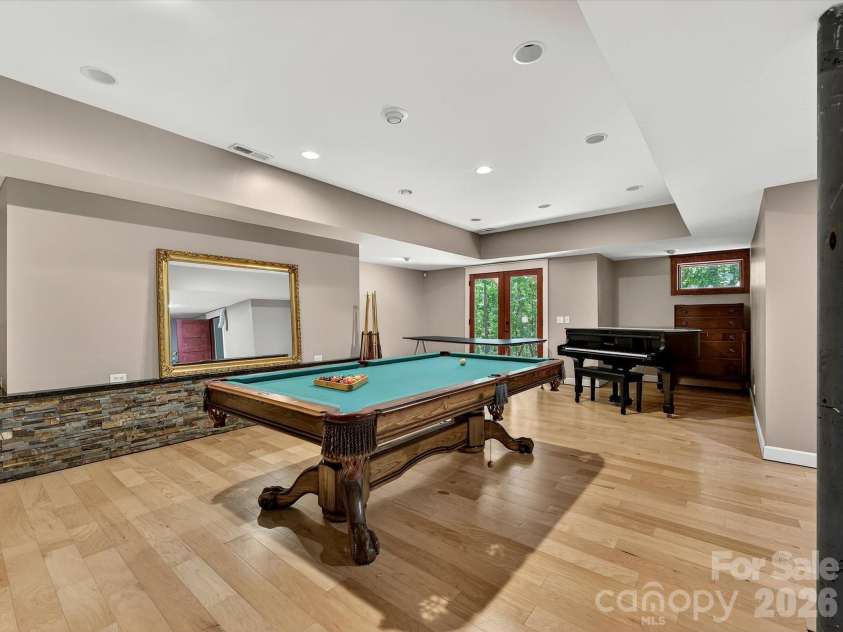 17928 Pages Pond Court, Davidson, NC 28036.  MLS# CAR4391042, YatesRealty ID 30053. 