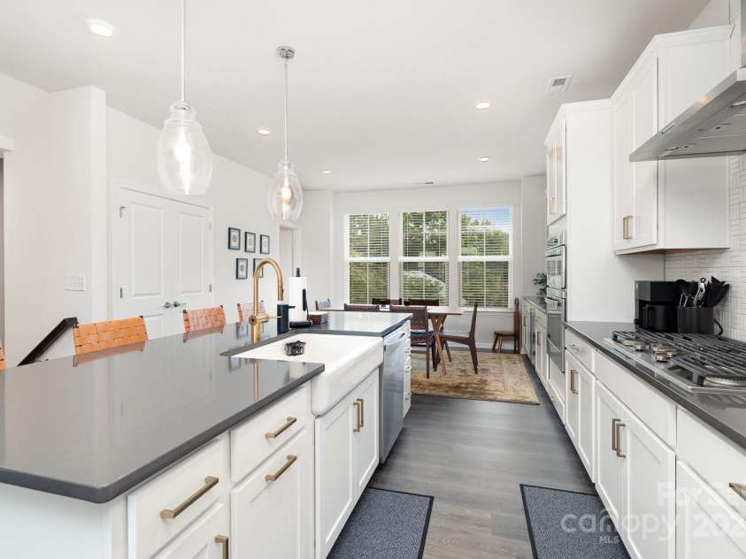 408 Catawba Avenue, Davidson, NC 28036.  MLS# CAR4285615, YatesRealty ID 30053. 