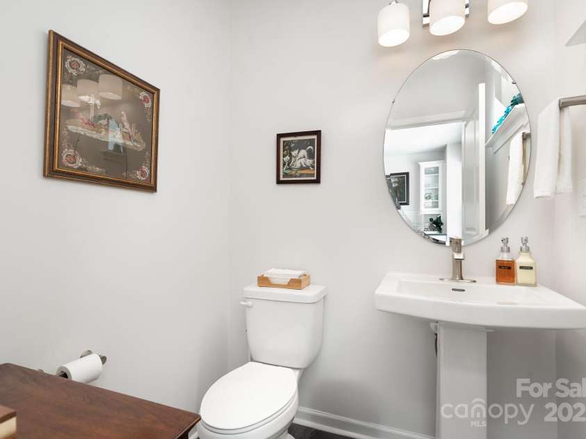 408 Catawba Avenue, Davidson, NC 28036.  MLS# CAR4285615, YatesRealty ID 30053. 