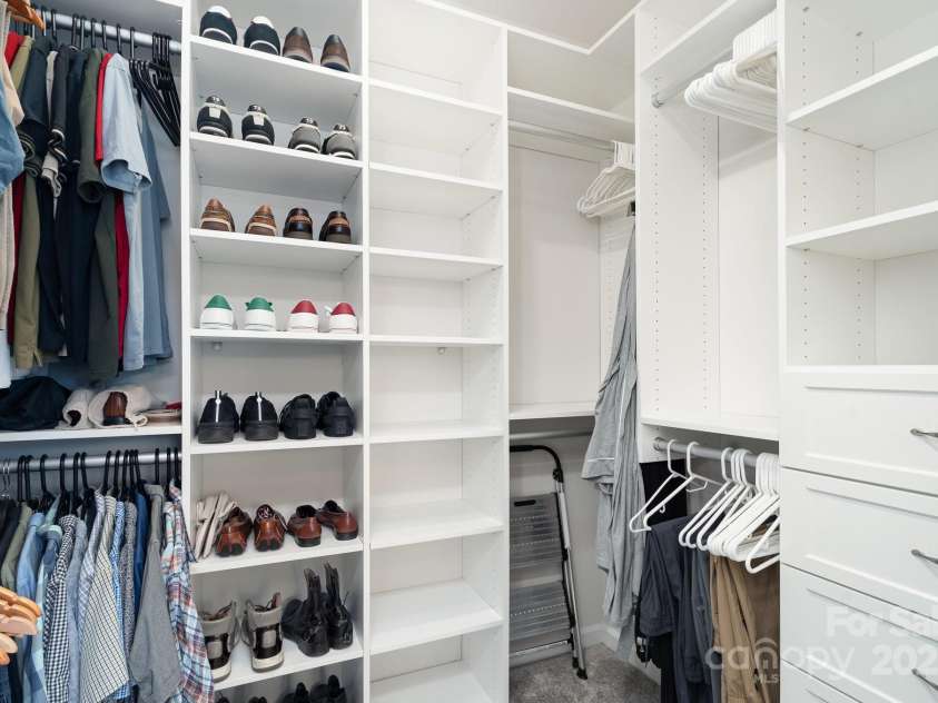 408 Catawba Avenue, Davidson, NC 28036.  MLS# CAR4285615, YatesRealty ID 30053. 