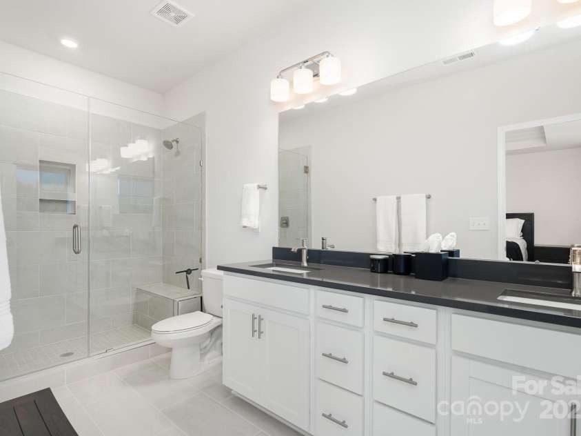 408 Catawba Avenue, Davidson, NC 28036.  MLS# CAR4285615, YatesRealty ID 30053. 