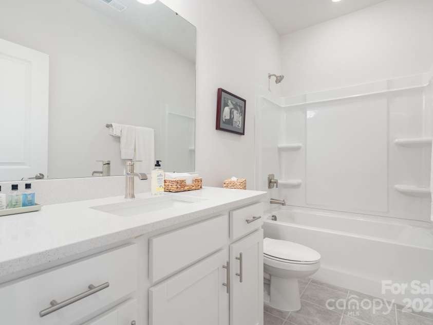 408 Catawba Avenue, Davidson, NC 28036.  MLS# CAR4285615, YatesRealty ID 30053. 