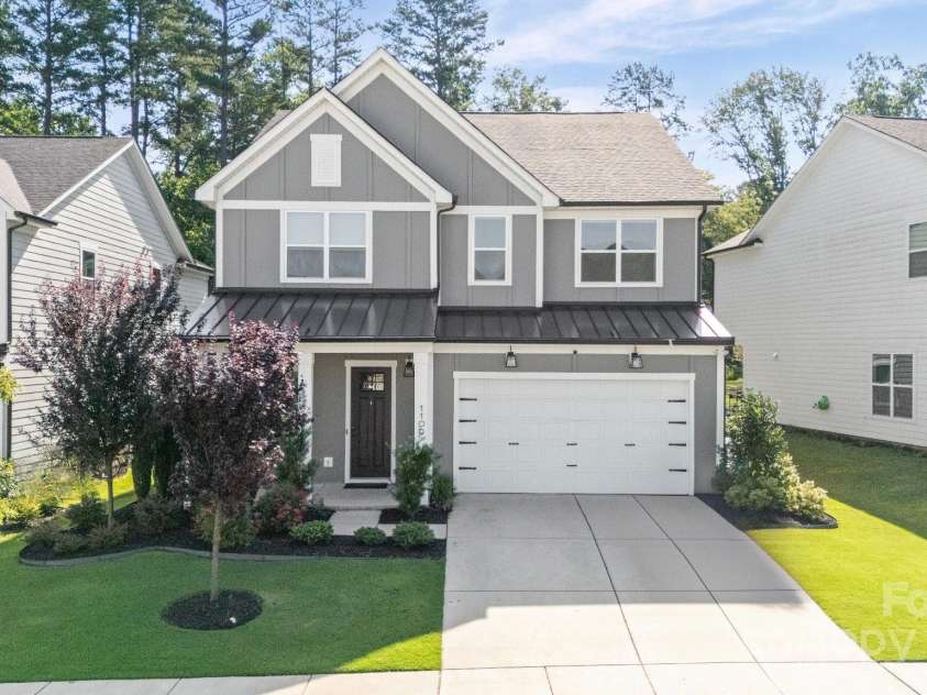 1109 Masefield Avenue, Matthews, NC 28105.  MLS# CAR4286519, YatesRealty ID 30054. 