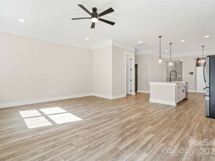 1109 Masefield Avenue, Matthews, NC 28105.  MLS# CAR4286519, YatesRealty ID 30054. 